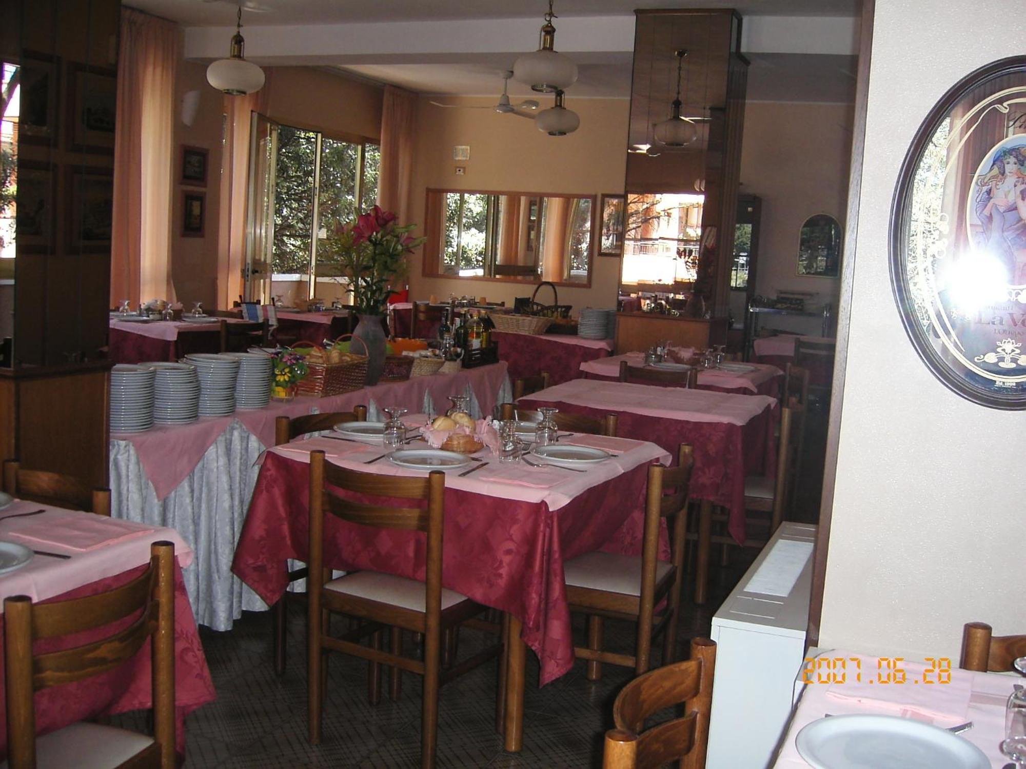 Hotel Marselli Rimini Exterior photo
