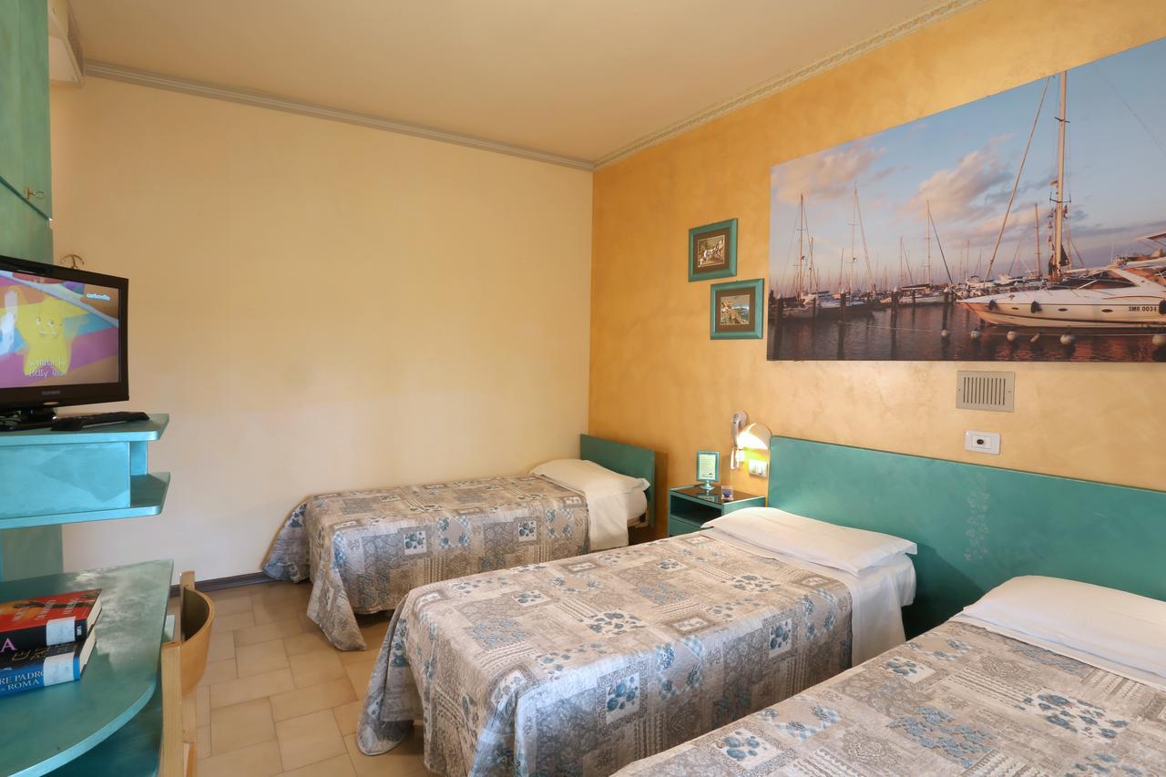Hotel Marselli Rimini Exterior photo